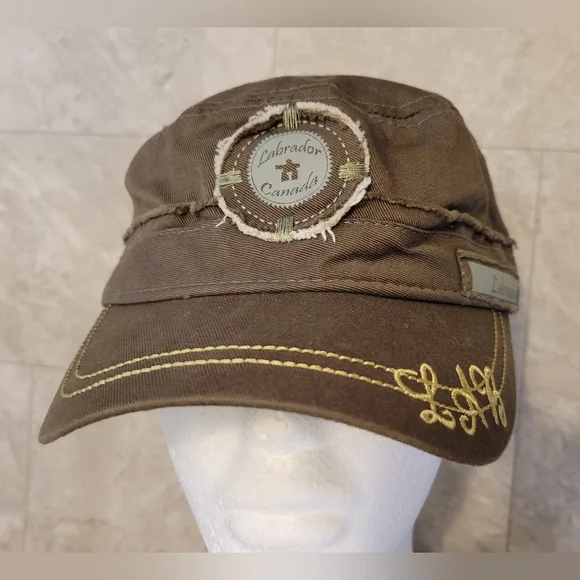 Distressed Labrador Military Style Cap - Picture 5 of 10